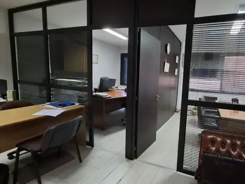 AV BELGRANO 600_MONSERRAT_OPORTUNIDAD VENTA OFICINA 48M2 LUMINOSA