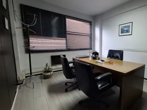 AV BELGRANO 600_MONSERRAT_OPORTUNIDAD VENTA OFICINA 48M2 LUMINOSA