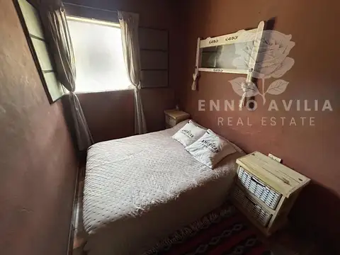 Casa 4 ambientes con 2 baños