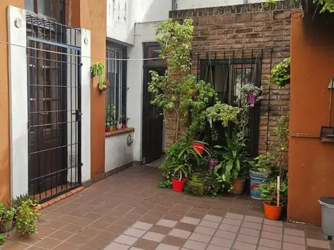 VENTA DEPARTAMENTO 2 DORMITORIOS -PATIO