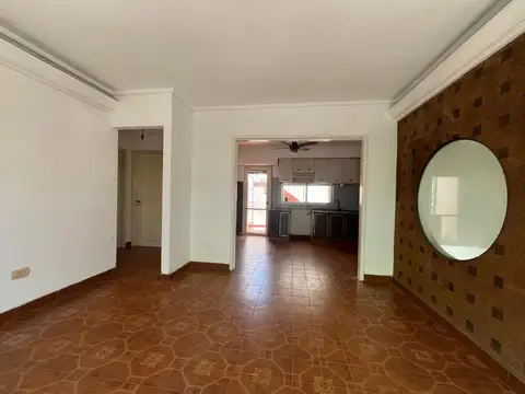 Depto Tipo Casa en Venta de 4 ambientes