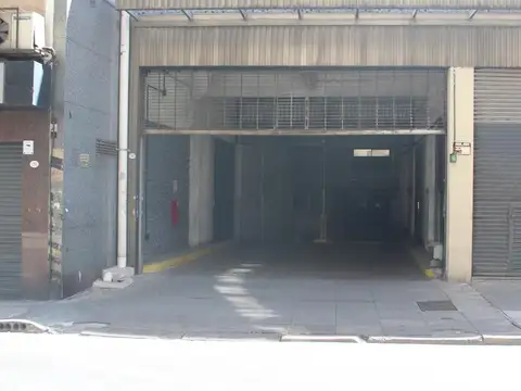 Venta Cocheras en block (6) o individuales en Monserrat. Ideal renta