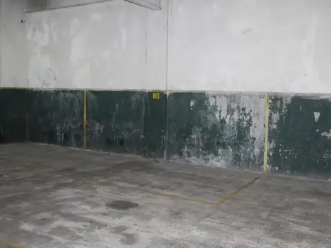 Venta Cocheras en block (6) o individuales en Monserrat. Ideal renta