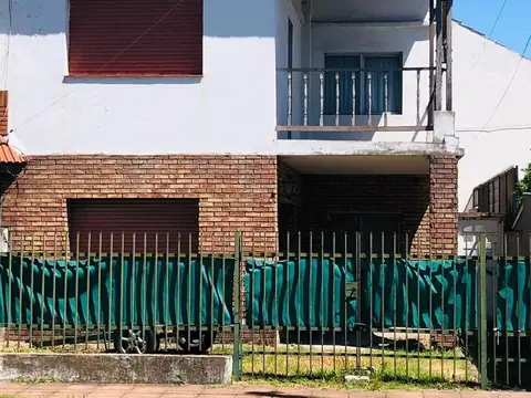 CASA, DISTRIBUIDA EN DOS PLANTAS,  A RECICLAR 