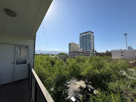 Departamento 5 ambientes con 1 baño