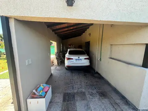 Casa 4 ambientes con 1 baño