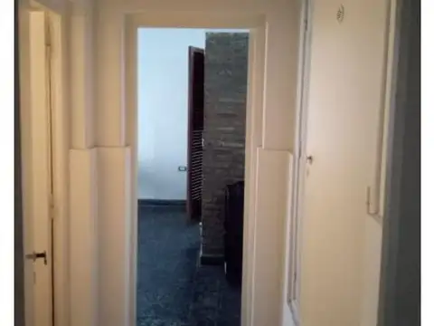 Casa 6 ambientes con 2 baños