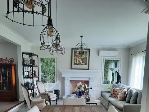 Casa 6 ambientes con 3 baños