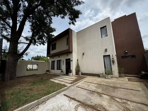Quinta en Venta en Centro Agricola El Pato, USD 129.000