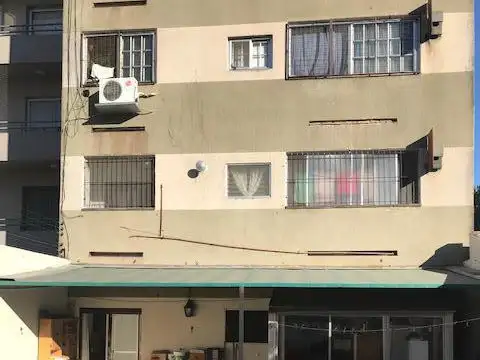 Francisco De Laprida 1500