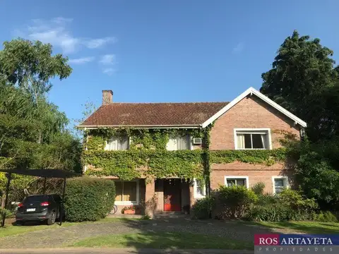 Casa en alquiler temporario c/ cochera en Rincón del Arca