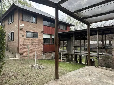 OPORTUNIDAD Casa de 287 m2 C/ Pintoresco Jardin en Los Reartes