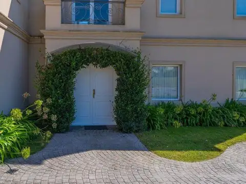 VENTA| CASA 4 AMBIENTES | ARENAS DEL SUR