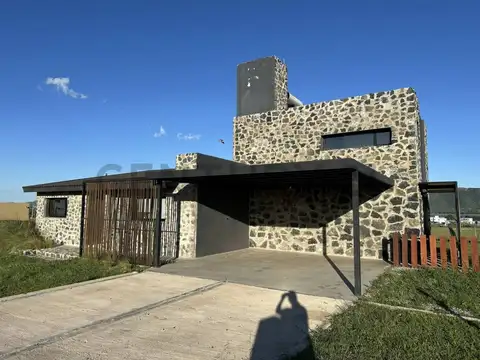 Ruta S271 100, Piso 0