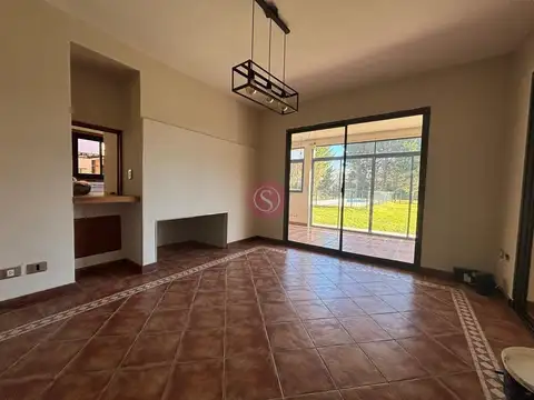 Casa en Alquiler en La Pradera I, USD 1.600