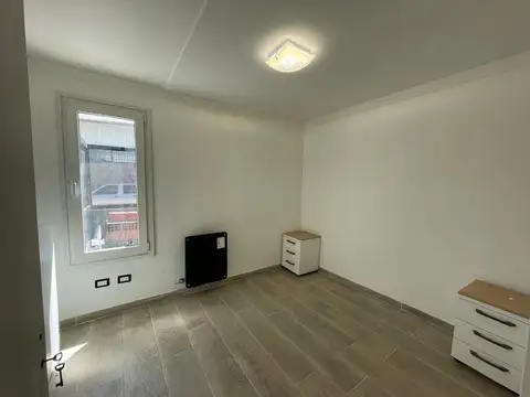 Depto Tipo Casa en Alquiler con 1 cocheras