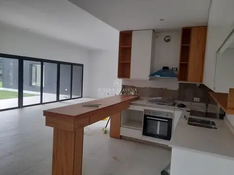 Casa en Venta en Mapuche Country Club, USD 350.000