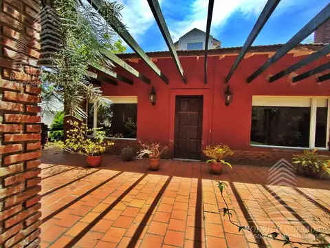 UNA EXCELENTE CASA EN ZONA IDEAL PARA EL DESCANSO 