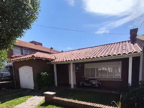 CASA 4 AMBIENTES - PUNTA MOGOTES