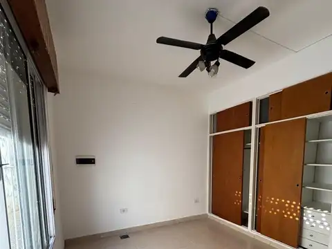 Depto Tipo Casa en Venta en Centro, USD 67.000