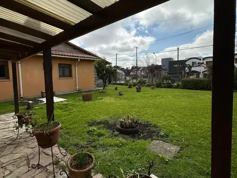 Casa 4 ambientes con 4 baños