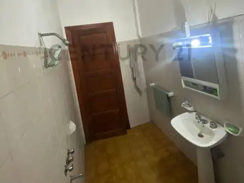 Casa en Venta en Alberdi, USD 140.000