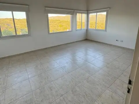 VENTA CASA TIERRA ALTA 3 DORM 3 BAÑOS PILETA