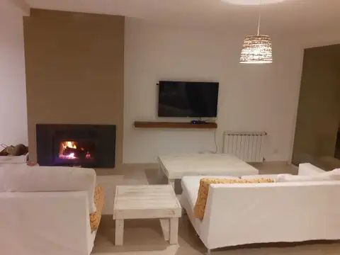 Casa en Alquiler Temporal en Costa Esmeralda, USD 400