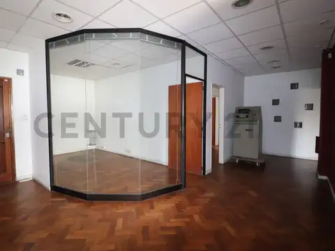 Hipolito Yrigoyen 800, Piso 3