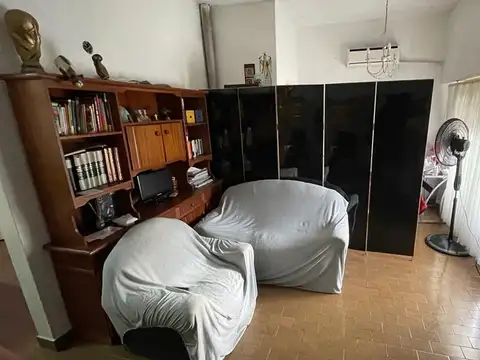 CASA DE 2 DORMITORIOS CON GALPON DE 70m2.