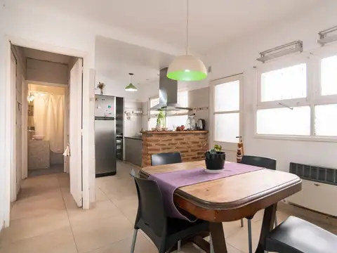 Casa 4 ambientes con 1 baño