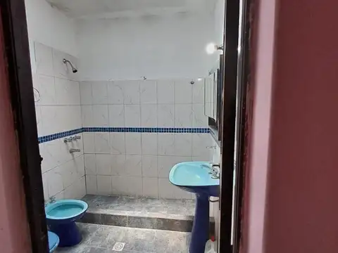 CASA AMPLIA EN Bº NARANJITO EN LA CIUDAD DE GRAL. GUEMES