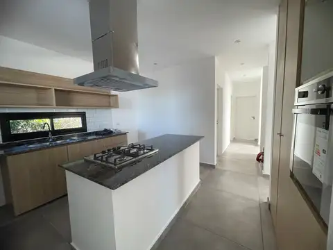 Casa en Alquiler A Estrenar