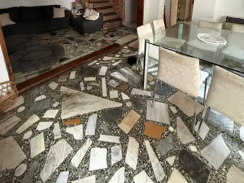 Casa en Venta de 5 dormitorios