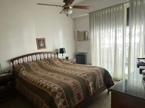 Depto Tipo Casa en Venta 60 años