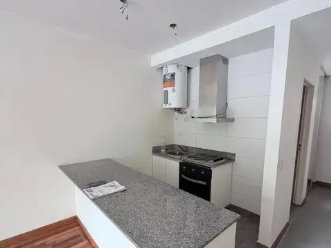 Departamento en Alquiler en Coghlan, $ 550.000