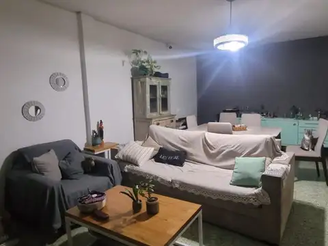 Depto Tipo Casa en Venta en Castelar Norte, USD 74.000