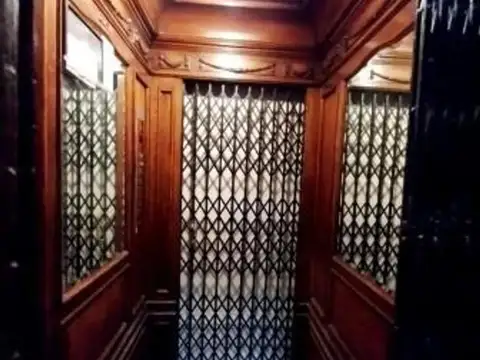 Departamento 12 ambientes con 3 baños