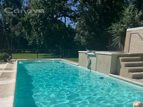 Casa en Venta en Loma Verde, USD 450.000