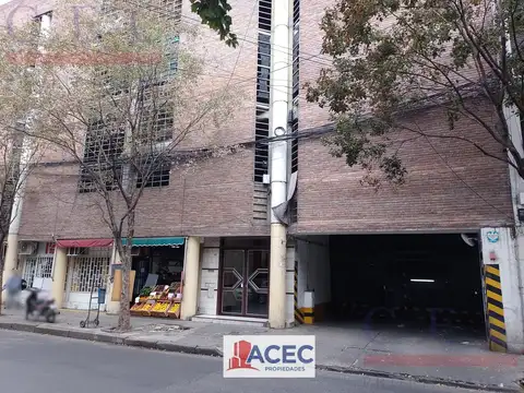 Paraguay 400 - Cochera  Nivel 1º