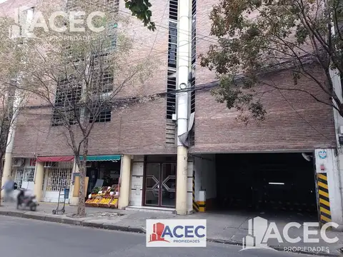 Paraguay 400 - Cochera  Nivel 1º