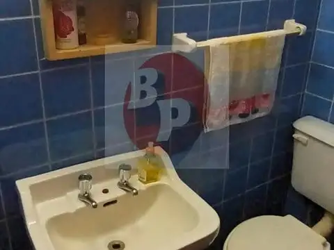 Depto Tipo Casa en Venta en Pompeya, USD 154.000