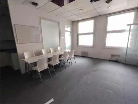 Av. Corrientes 222 Piso 6°completo, esquina L. N. Alem