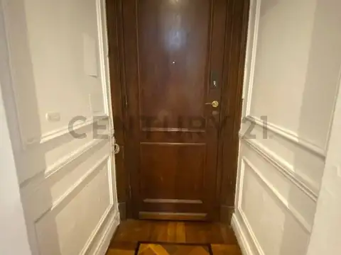 Bernardo de irigoyen 100, Piso 0