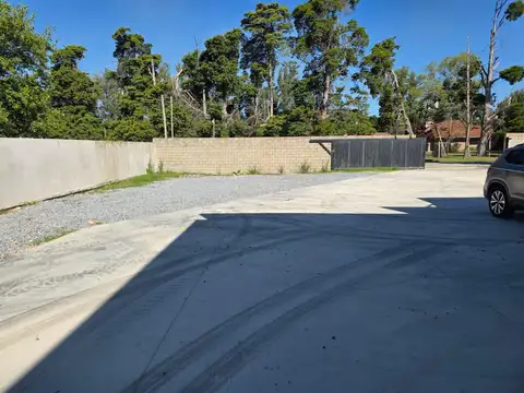 Galpon en Venta 35  mts Frente