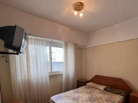 ALQUILER PERMANENTE DEPARTAMENTO 2 AMBIENTES C/DEPENDENCIA AMOBLADO, PLAZA COLÓN