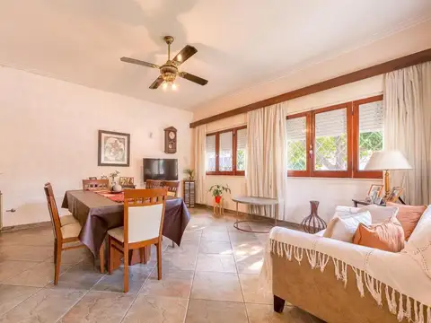 Casa en venta ideal para emprendimiento en Quilmes centro