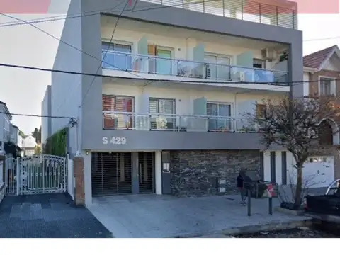 Monoambiente en Alquiler en Excelente Ubicación, Saavedra 429, Lomas de Zamora