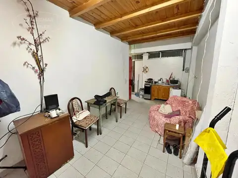 Depto Tipo Casa en Venta 60 años
