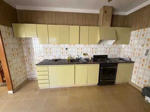 Depto Tipo Casa 4 ambientes con 2 baños